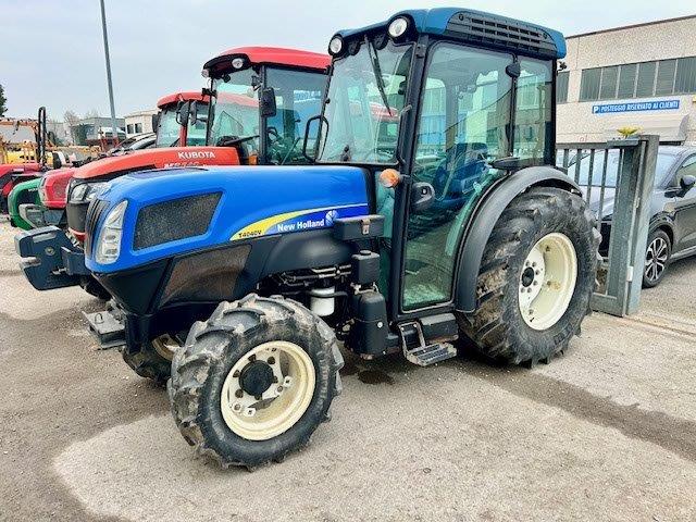 New Holland T4040